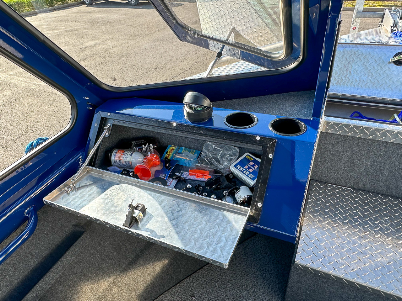 Largest Aluminum boat dealer on the West Coast Oregon , Washington