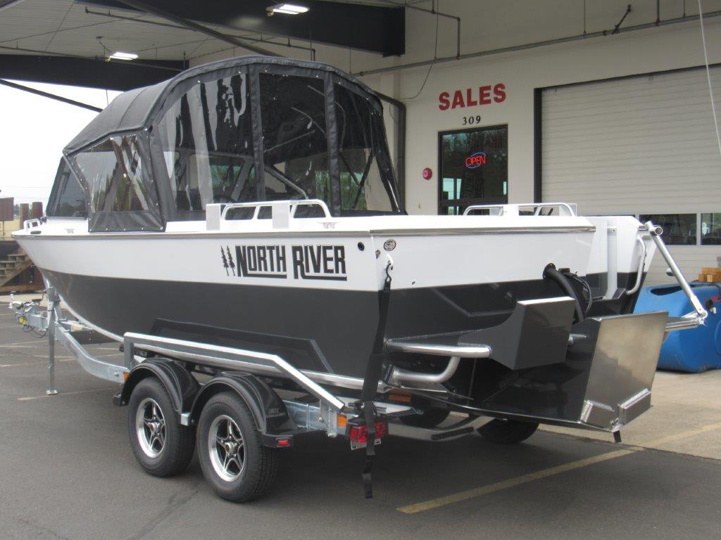 Largest Aluminum boat dealer on the West Coast Oregon , Washington